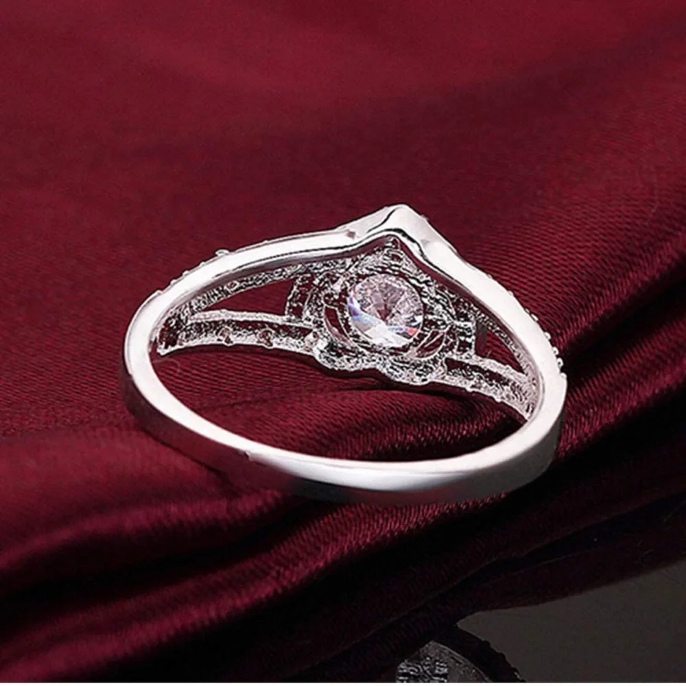 New S925 Sterling Silver Woman’s Elegant White Sapphire Heart Engagement Ring